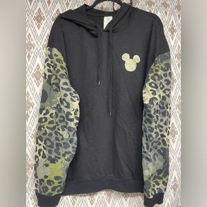 Disney sweatshirt size large